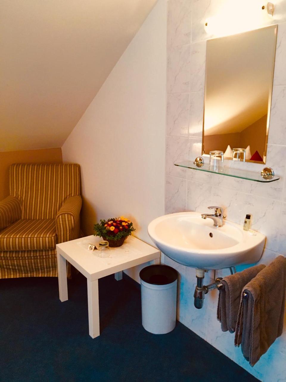 Single Room Shared Shower Toilet